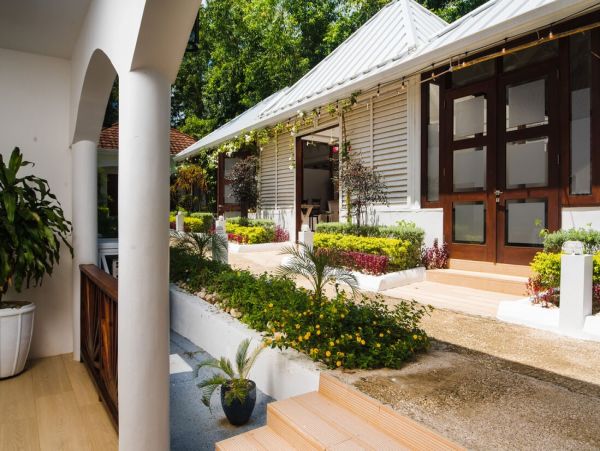 Luxury Jamaica Vacation Estate Ten Bedroom 20 Guests
