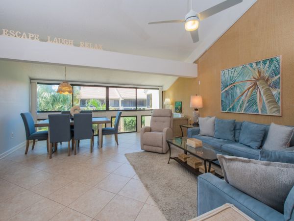 2nd floor Beachside Condo with garden courtyard view