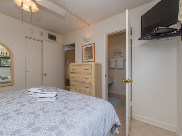 2nd floor Beachside Condo with garden courtyard view