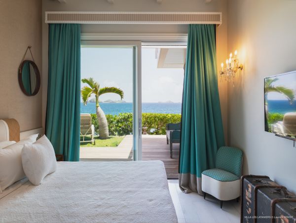 Two Villas with 11 Bedrooms Ocean View 22 Guests