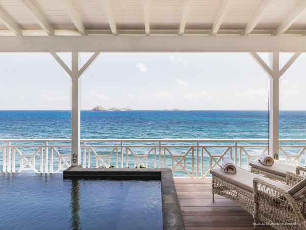 Two Villas with 11 Bedrooms Ocean View 22 Guests