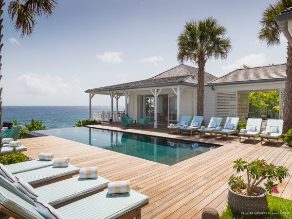 Two Villas with 11 Bedrooms Ocean View 22 Guests