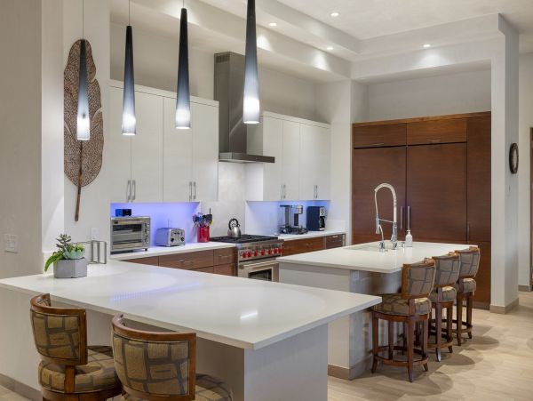 Luxury Vacation Estate with 8 Bedrooms in Waikoloa Village