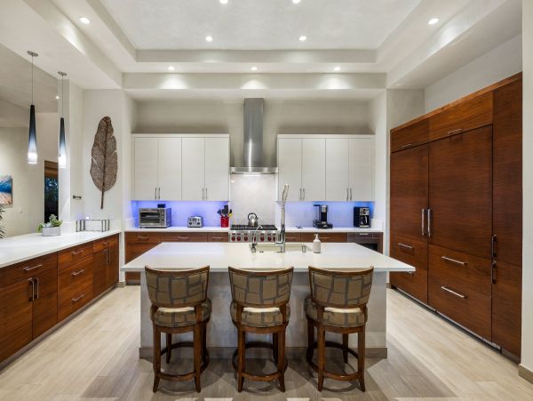 Luxury Vacation Estate with 8 Bedrooms in Waikoloa Village