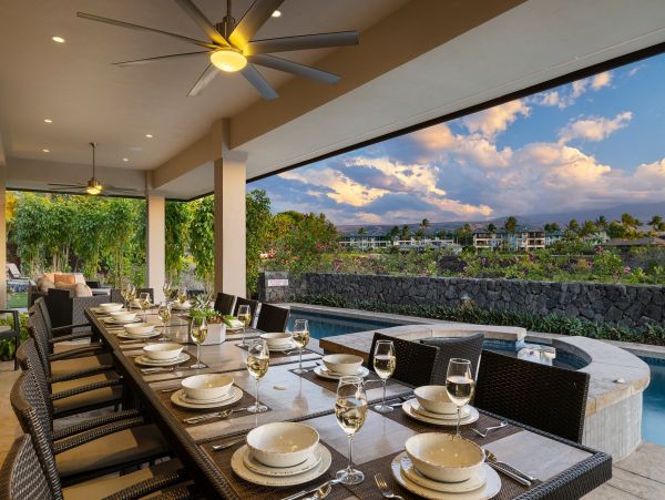 Luxury Vacation Estate with 8 Bedrooms in Waikoloa Village