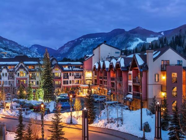 Ski in - Ski out Charming Vacation Condo in Vail Sleeps 7