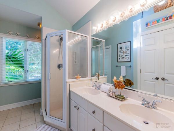 Four Bedroom Luxury Vacation Home in Hilton Head
