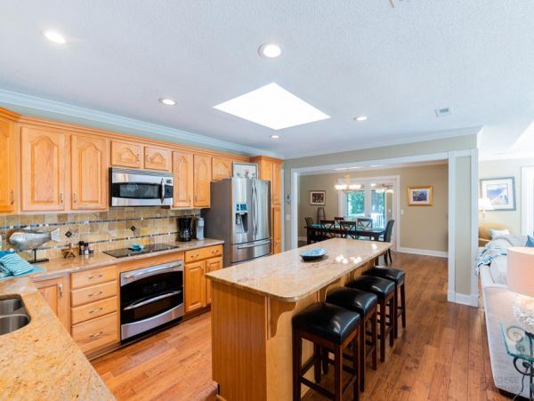 Four Bedroom Luxury Vacation Home in Hilton Head