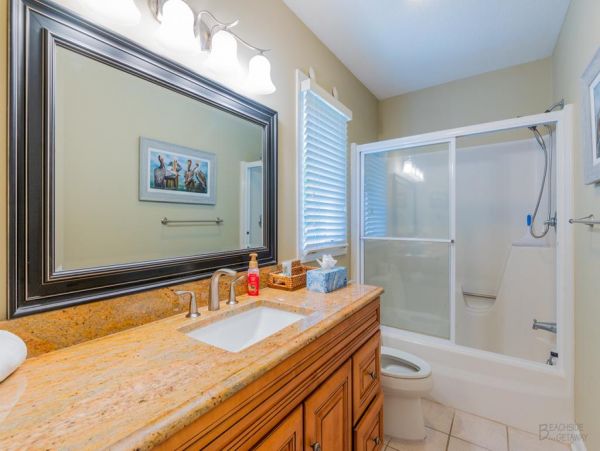 Four Bedroom Luxury Vacation Home in Hilton Head