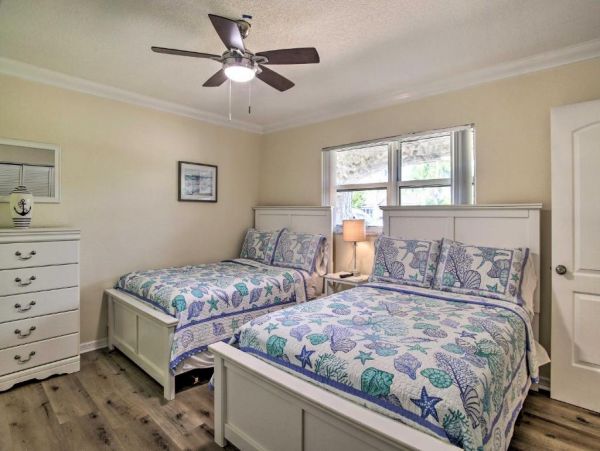 Pompano Beach Vacation Pool Home Four Bedroom