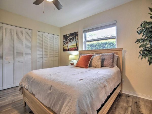 Pompano Beach Vacation Pool Home Four Bedroom