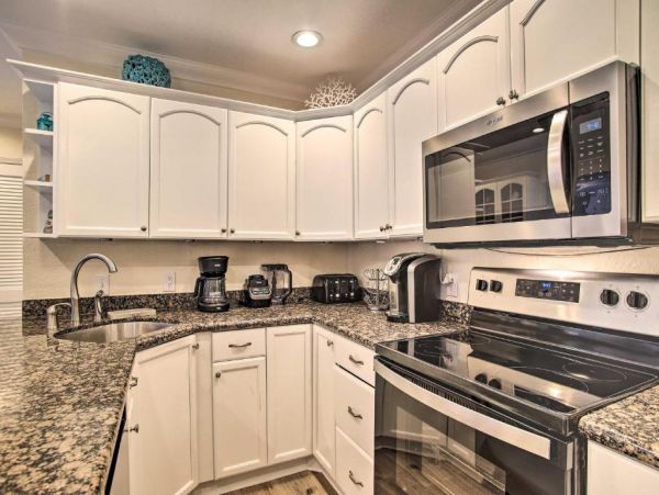 Pompano Beach Vacation Pool Home Four Bedroom