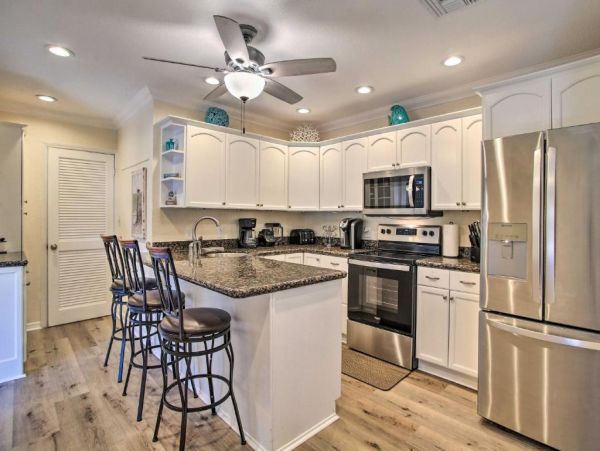 Pompano Beach Vacation Pool Home Four Bedroom