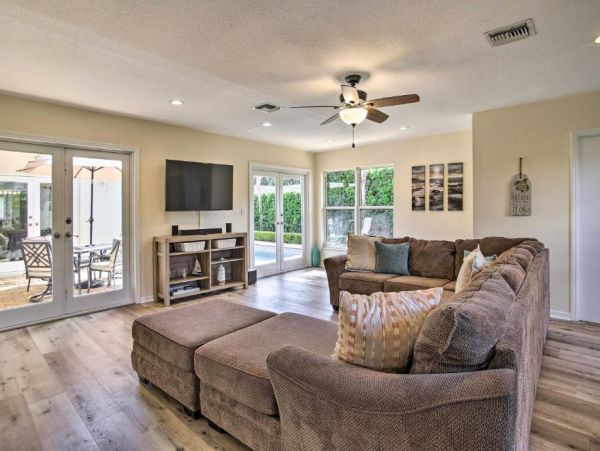 Pompano Beach Vacation Pool Home Four Bedroom