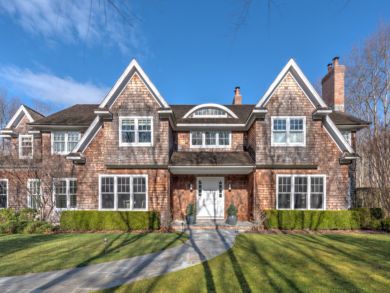 Posh Five Bedrooms Residence in The Hamptons