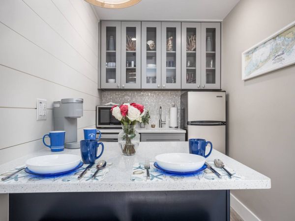 Studio Rental on Lido Key with kitchenette