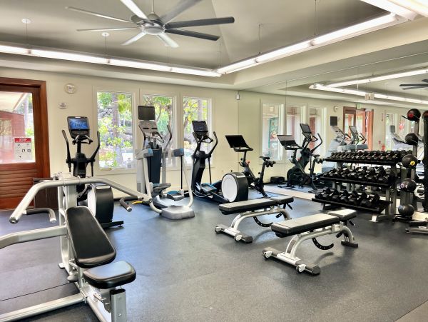 Spectacular Wailea Vacation Condo Three Bedroom Walk to Beach