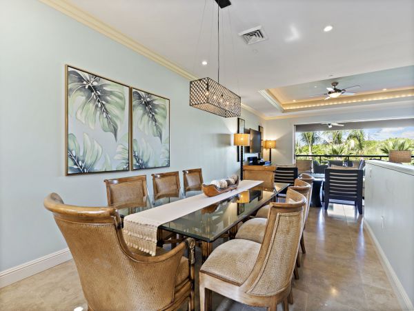Spectacular Wailea Vacation Condo Three Bedroom Walk to Beach