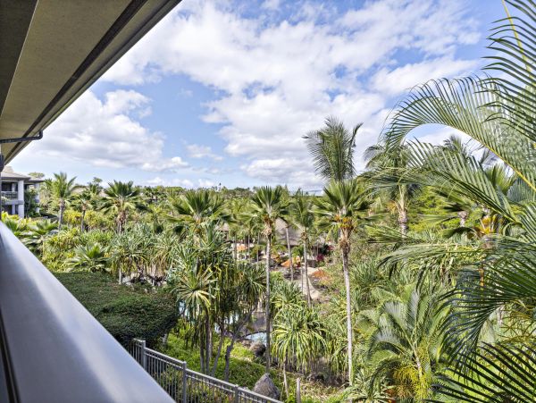 Spectacular Wailea Vacation Condo Three Bedroom Walk to Beach