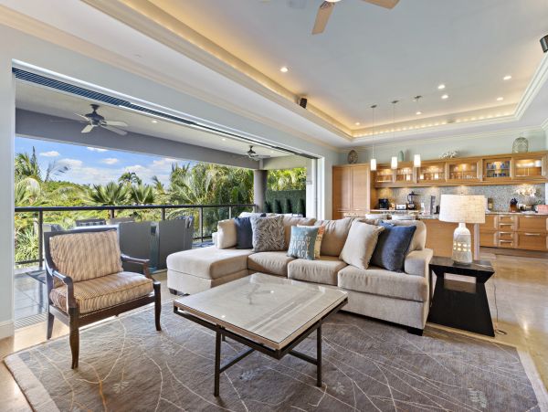 Spectacular Wailea Vacation Condo Three Bedroom Walk to Beach