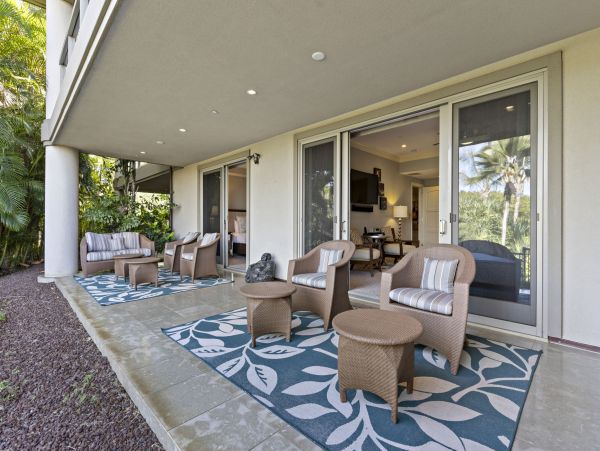 Spectacular Wailea Vacation Condo Three Bedroom Walk to Beach