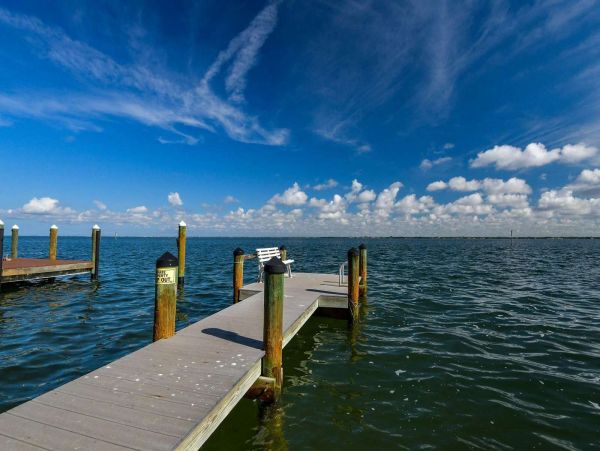 Two Bedroom Vacation Home with Bay Views