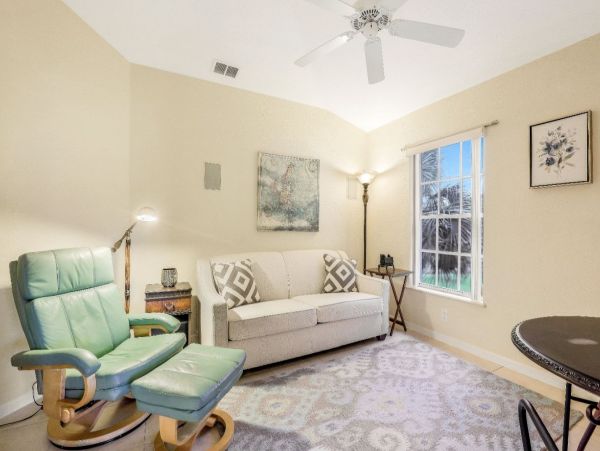 Naples Vacation Condo Two Bedroom + Den