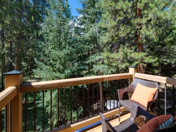 3 plus Den Townhome Under 150 yards to slopes