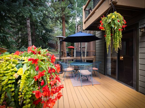3 plus Den Townhome Under 150 yards to slopes