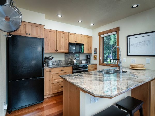 3 plus Den Townhome Under 150 yards to slopes