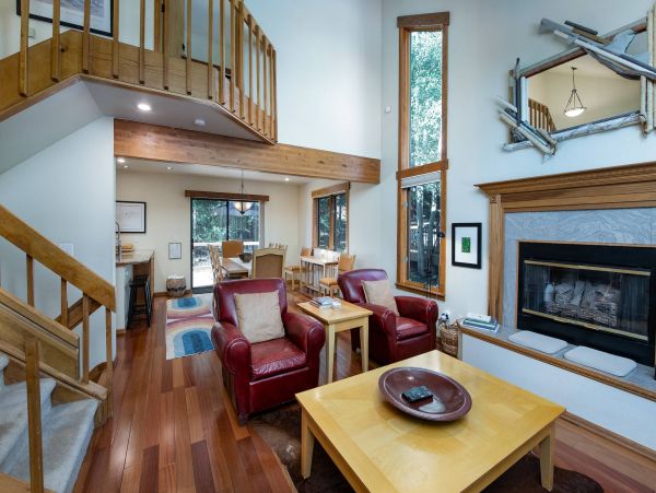 3 plus Den Townhome Under 150 yards to slopes