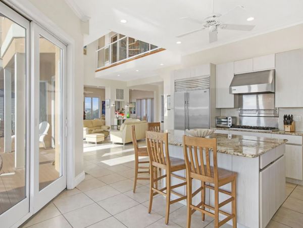Oceanfront Vacation Home in West Hamptons Sleeps 20 Guests