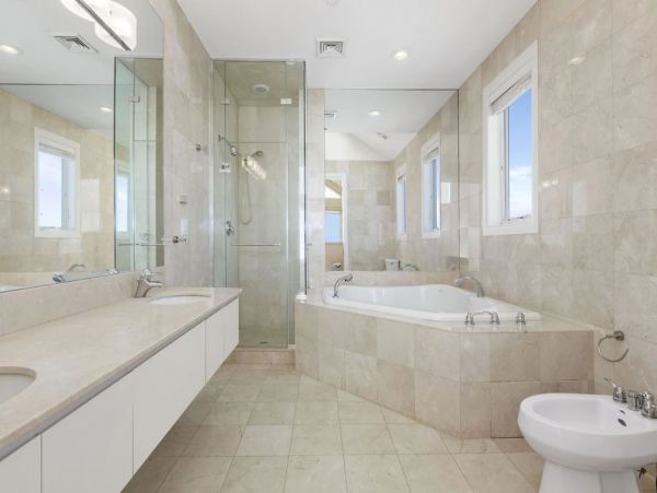 Oceanfront Vacation Home in West Hamptons Sleeps 20 Guests