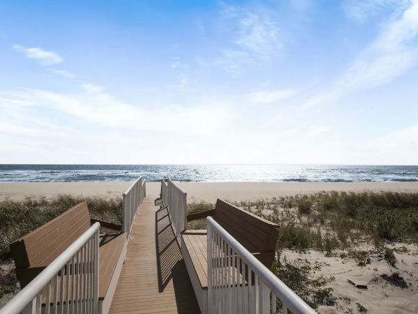 Oceanfront Vacation Home in West Hamptons Sleeps 20 Guests