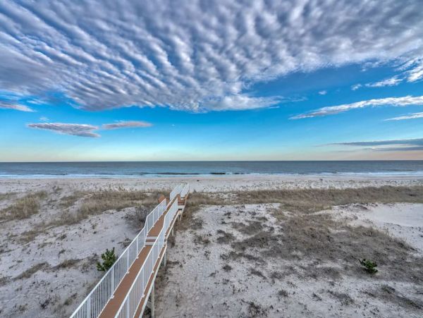 Oceanfront Vacation Home in West Hamptons Sleeps 20 Guests