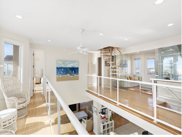 Hamptons Oceanfront Vacation Rental - Luxury Eight Bedroom Beach House
