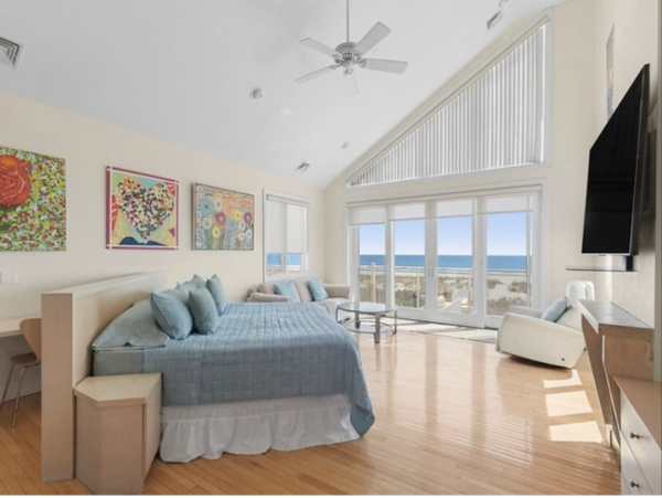 Hamptons Oceanfront Vacation Rental - Luxury Eight Bedroom Beach House