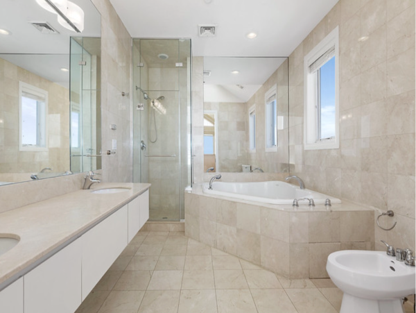 Hamptons Oceanfront Vacation Rental - Luxury Eight Bedroom Beach House