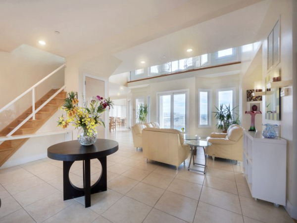 Hamptons Oceanfront Vacation Rental - Luxury Eight Bedroom Beach House