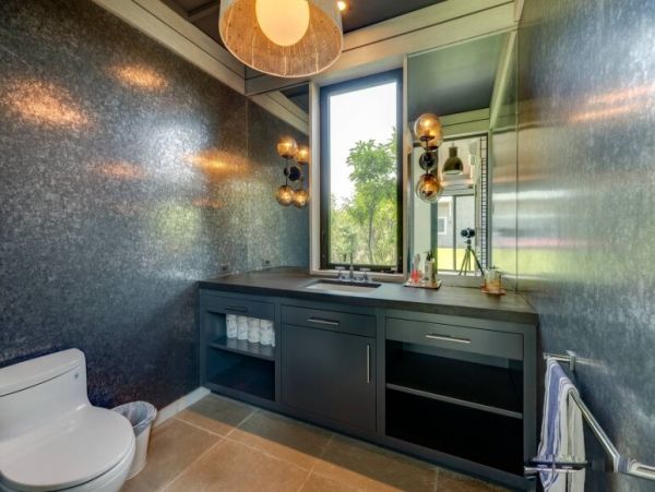 Amagansett Vacation Home Walk to Beach Six Bedroom