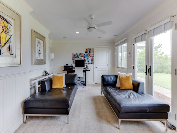 Amagansett Vacation Home Walk to Beach Six Bedroom