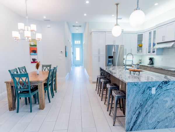 Naples 4 Bedroom Pool Home Sleeps 8 Guests
