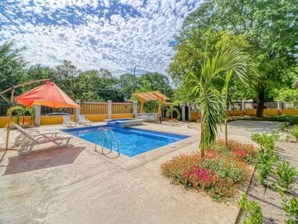 Beach Villa with Private Pool & Spa Sleeps 8 Guests