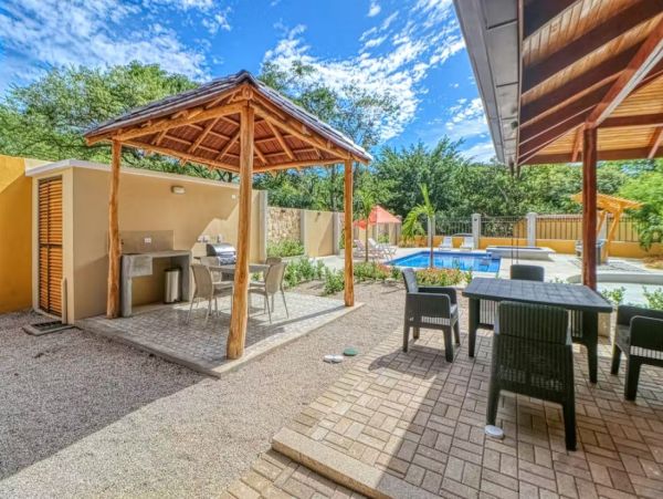 Beach Villa with Private Pool & Spa Sleeps 8 Guests