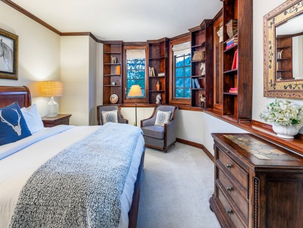 Luxury Vacation Home in Beaver Creek Ski in - Ski out 10 Guests