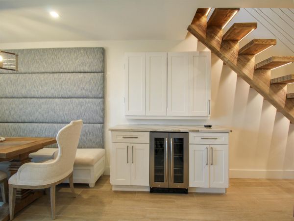 Beautiful Beachfront Vacation Condo Sleeps 6