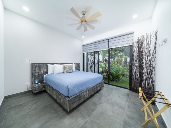 Costa Rica Contemporary 4 Bedroom Home with Pool