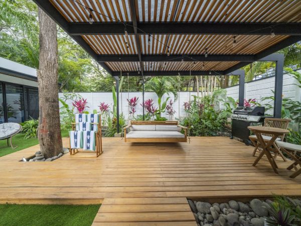Costa Rica Contemporary 4 Bedroom Home with Pool