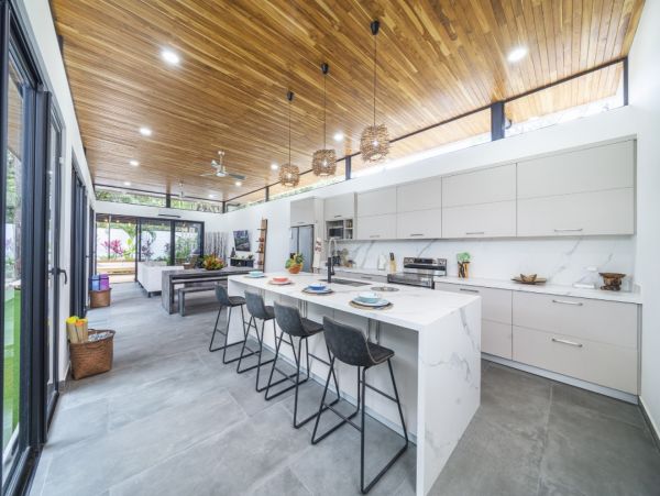 Costa Rica Contemporary 4 Bedroom Home with Pool