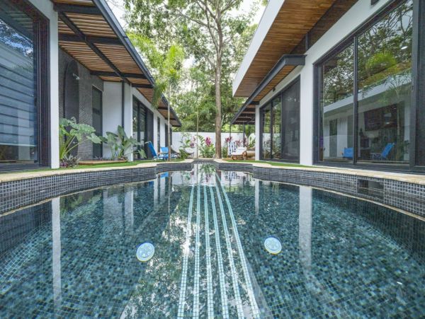 Costa Rica Contemporary 4 Bedroom Home with Pool